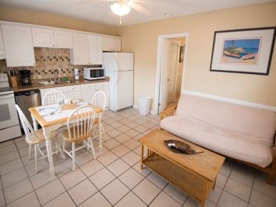 Ground Floor Poolside One Bedroom Vacation Rental Bradenton